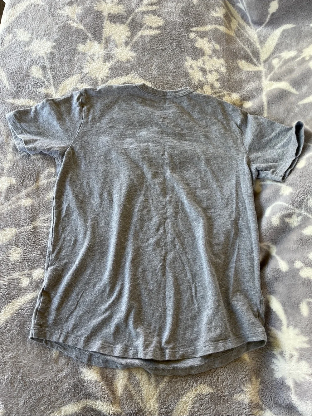 Gap 5 pc Bundle- jogger/sweatpants & 3 tees- essential wardrobe  Sz L